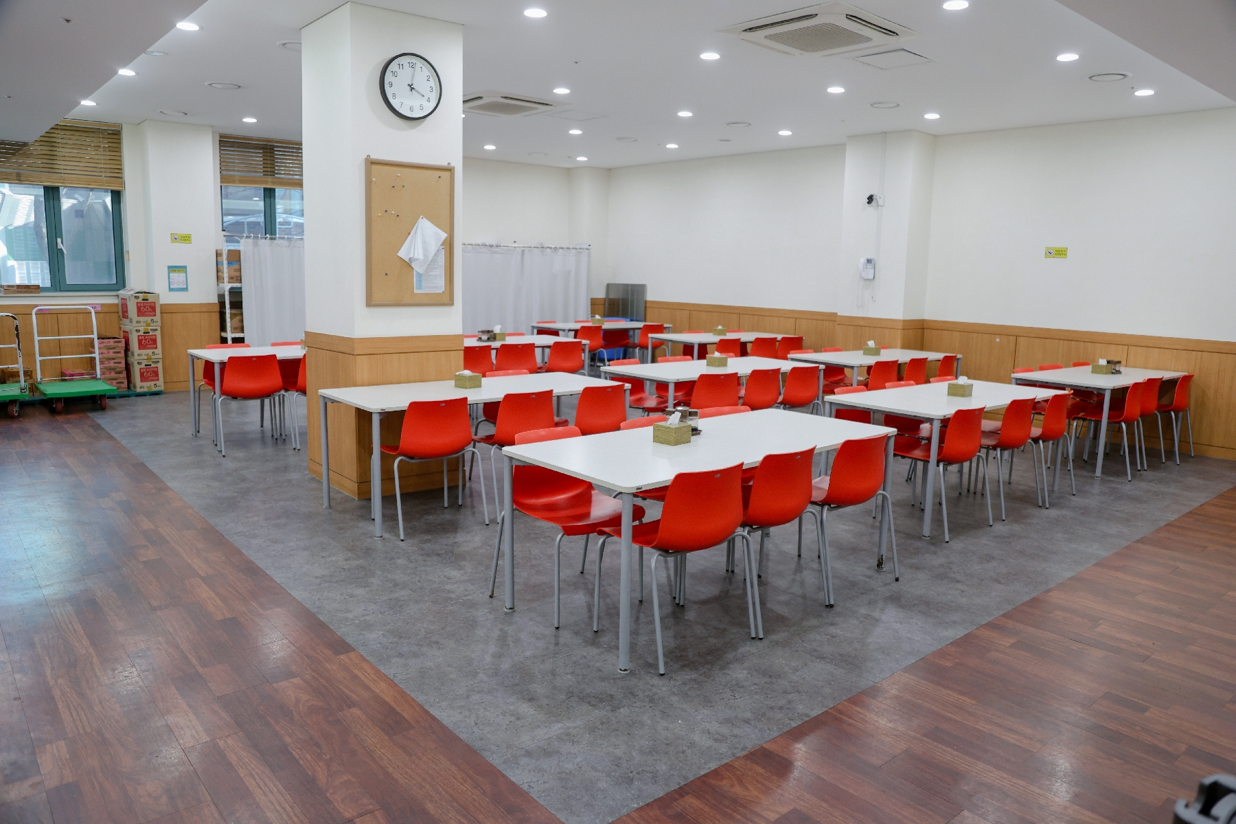 Hospital dining room